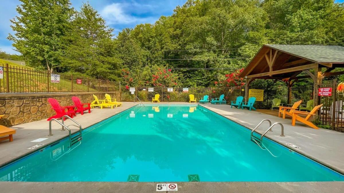 Ryes And Shine Bootlegger'S Cabin! Hot Tub* Pool* Arcade* Billiards *Ev * Pet Friendly เซอเวียร์วีล ภายนอก รูปภาพ