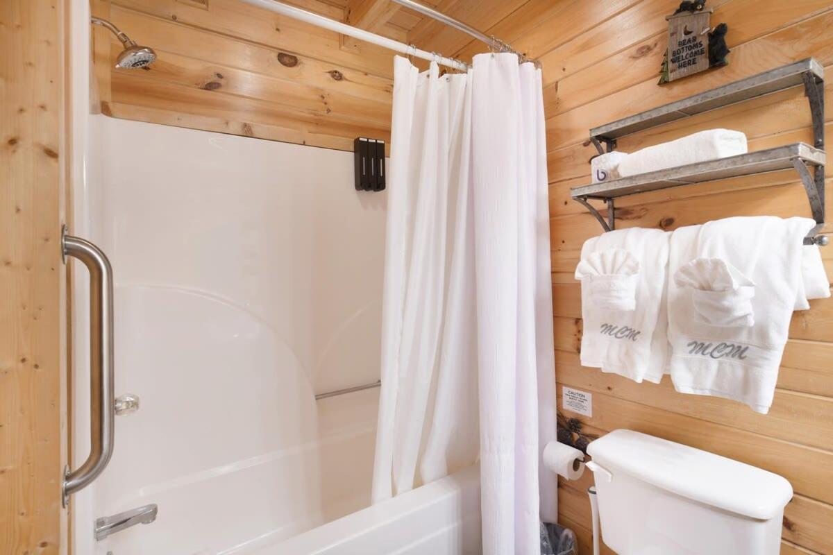 Ryes And Shine Bootlegger'S Cabin! Hot Tub* Pool* Arcade* Billiards *Ev * Pet Friendly เซอเวียร์วีล ภายนอก รูปภาพ