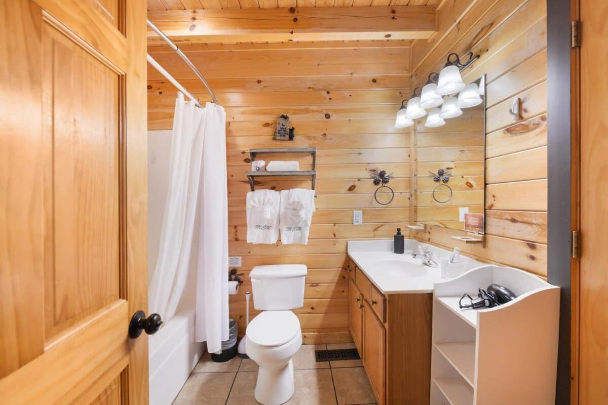 Ryes And Shine Bootlegger'S Cabin! Hot Tub* Pool* Arcade* Billiards *Ev * Pet Friendly เซอเวียร์วีล ภายนอก รูปภาพ