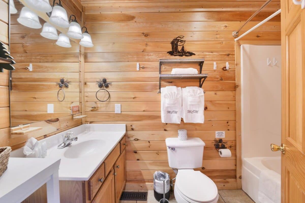 Ryes And Shine Bootlegger'S Cabin! Hot Tub* Pool* Arcade* Billiards *Ev * Pet Friendly เซอเวียร์วีล ภายนอก รูปภาพ
