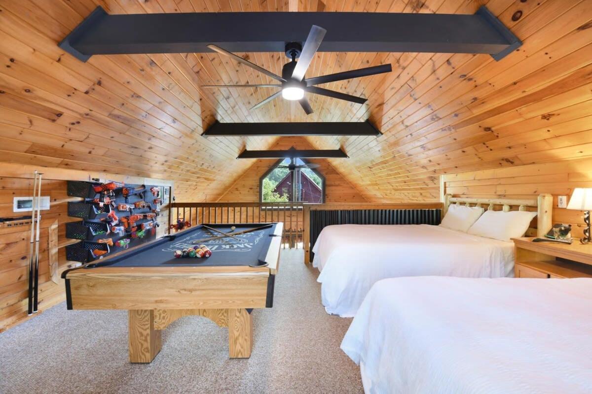 Ryes And Shine Bootlegger'S Cabin! Hot Tub* Pool* Arcade* Billiards *Ev * Pet Friendly เซอเวียร์วีล ภายนอก รูปภาพ
