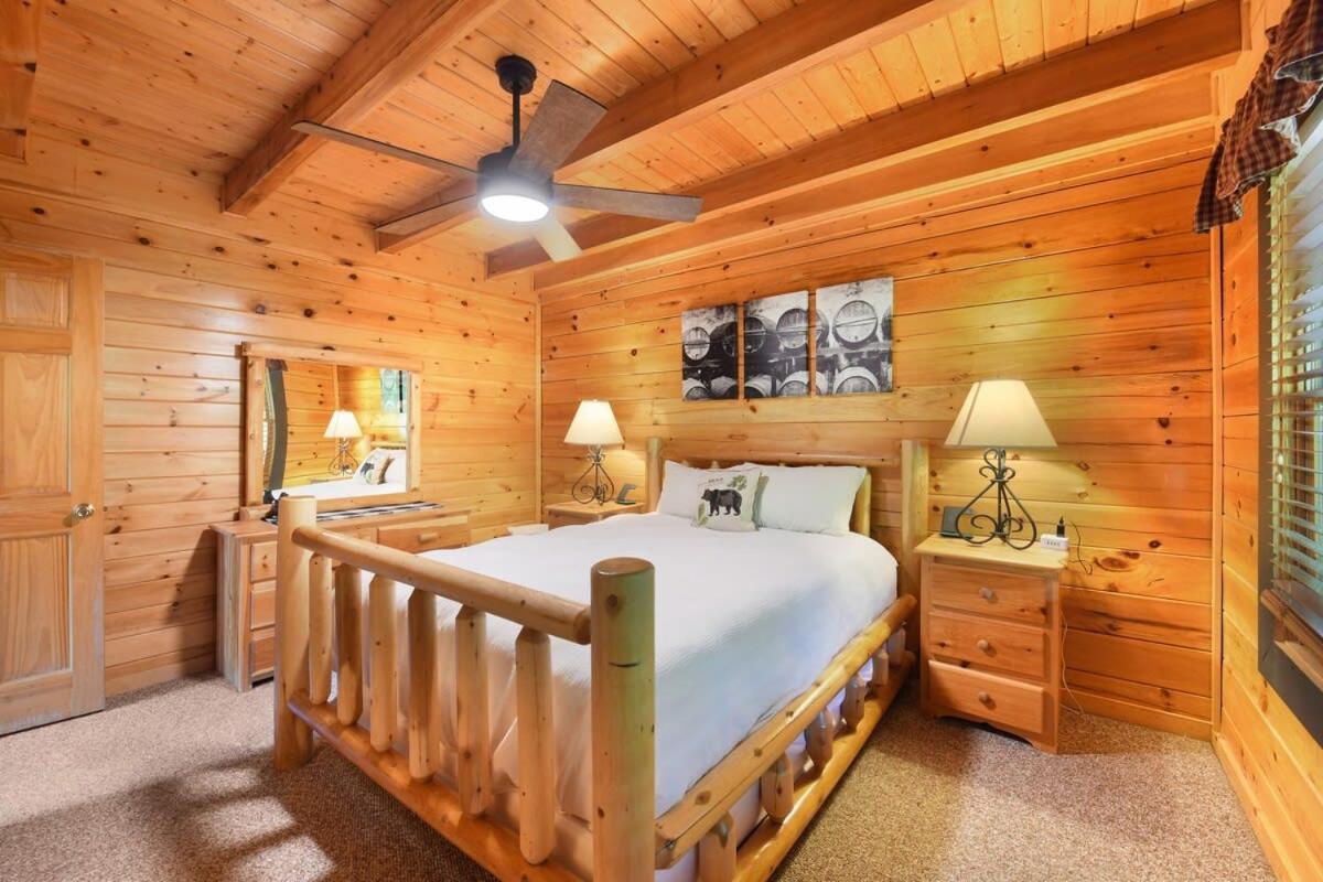 Ryes And Shine Bootlegger'S Cabin! Hot Tub* Pool* Arcade* Billiards *Ev * Pet Friendly เซอเวียร์วีล ภายนอก รูปภาพ